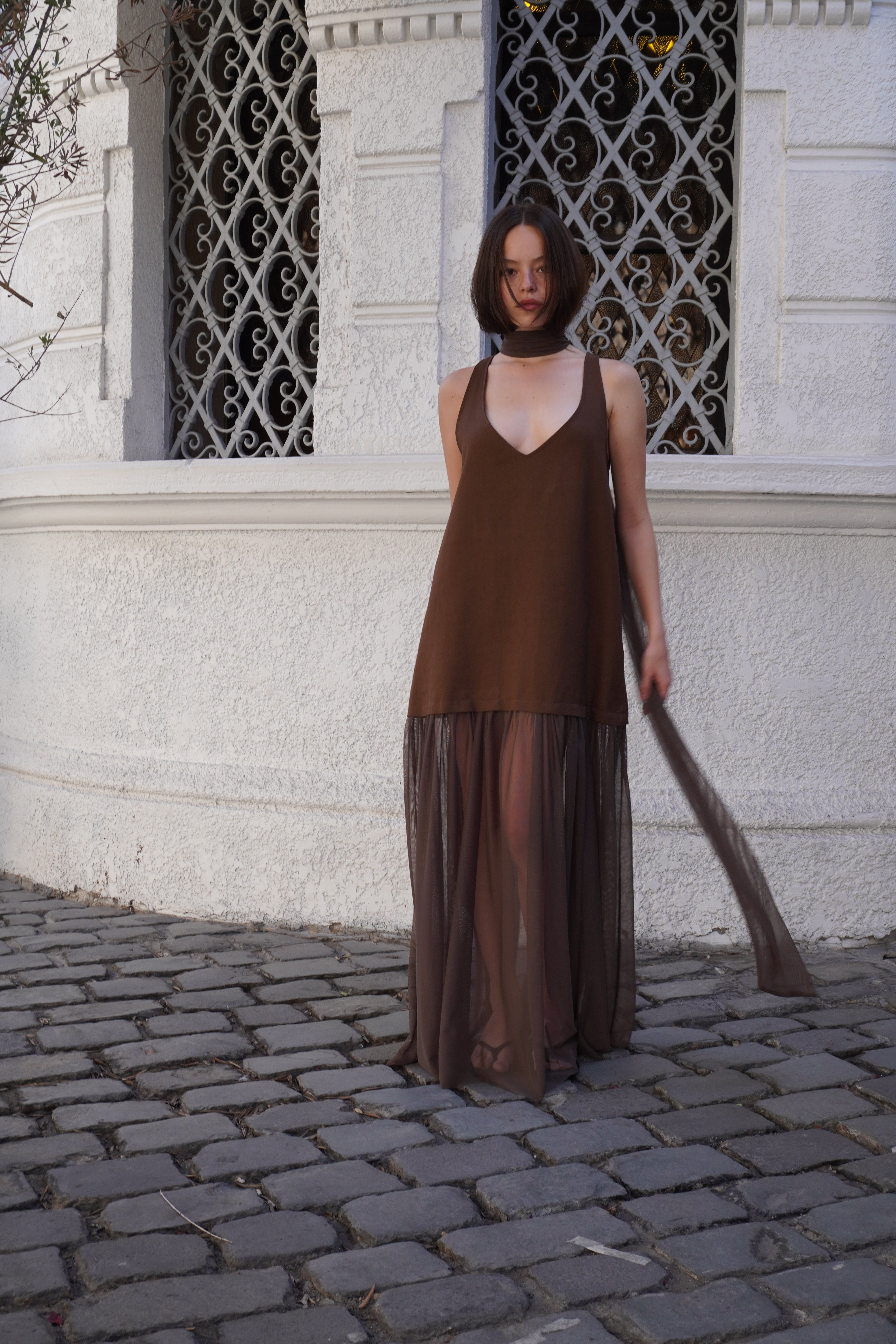 Vestido lino bajo transparencia