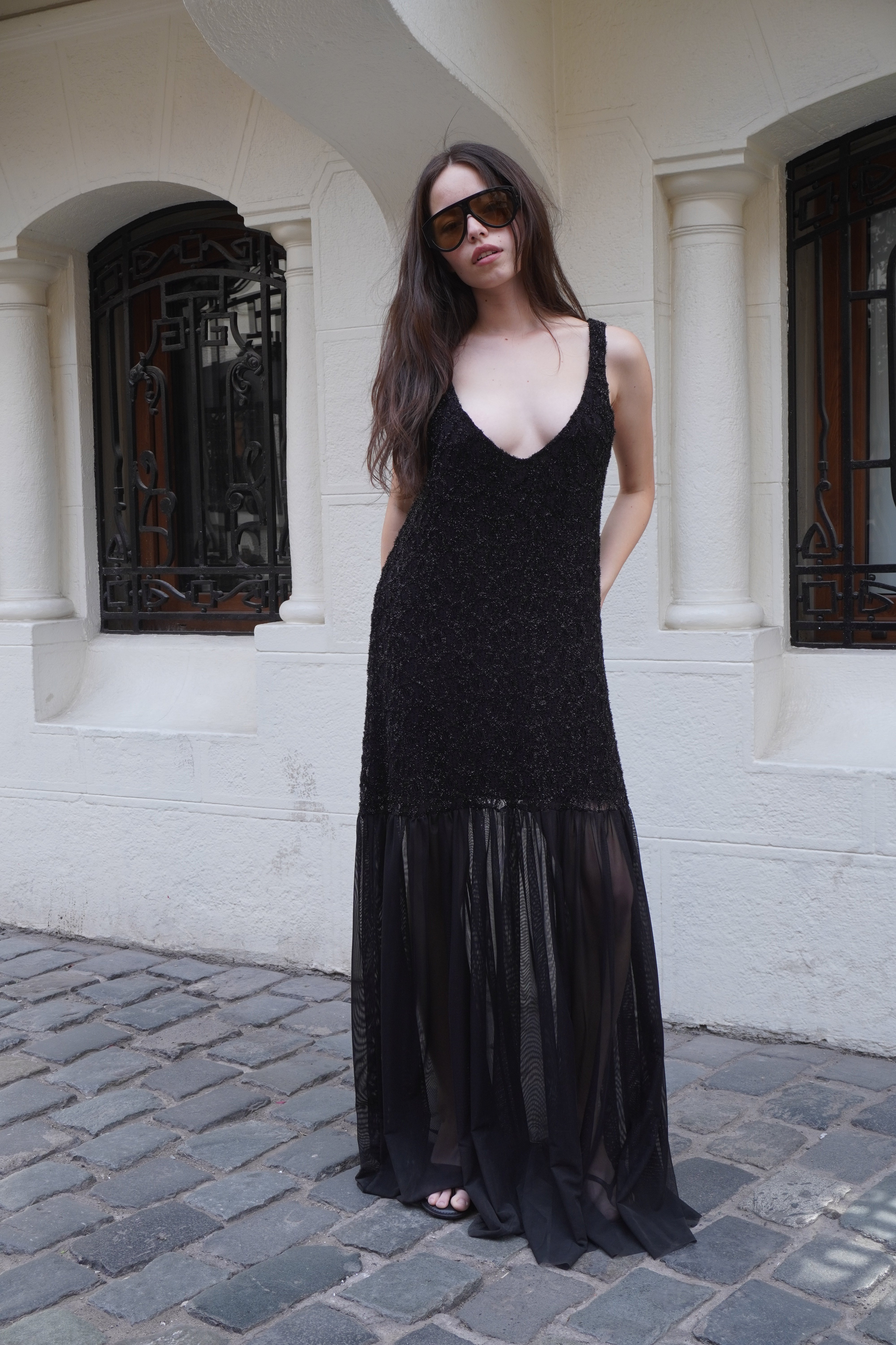 Vestido brilo bajo transparencia