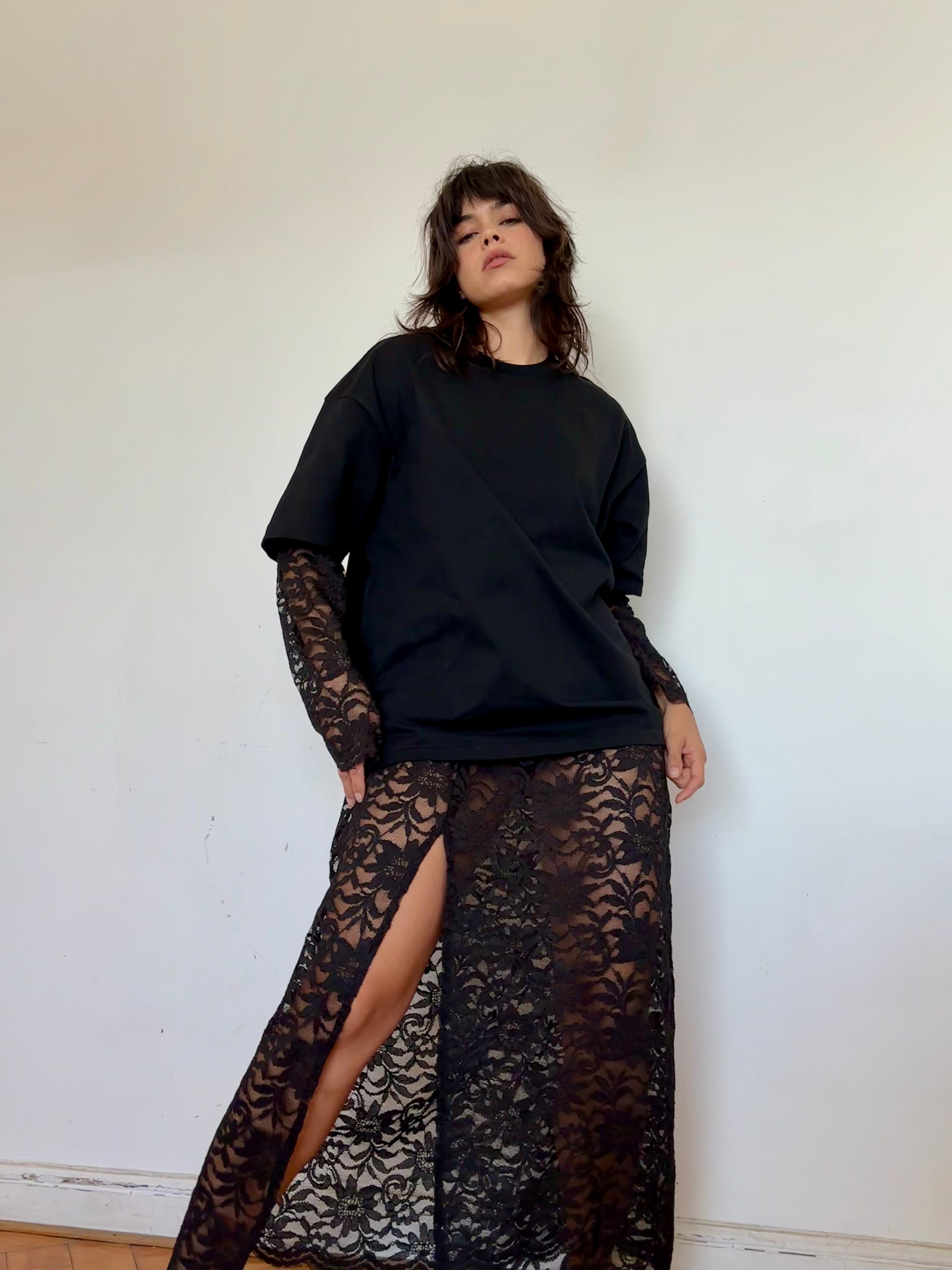 Vestido camiseta sobrepuesta