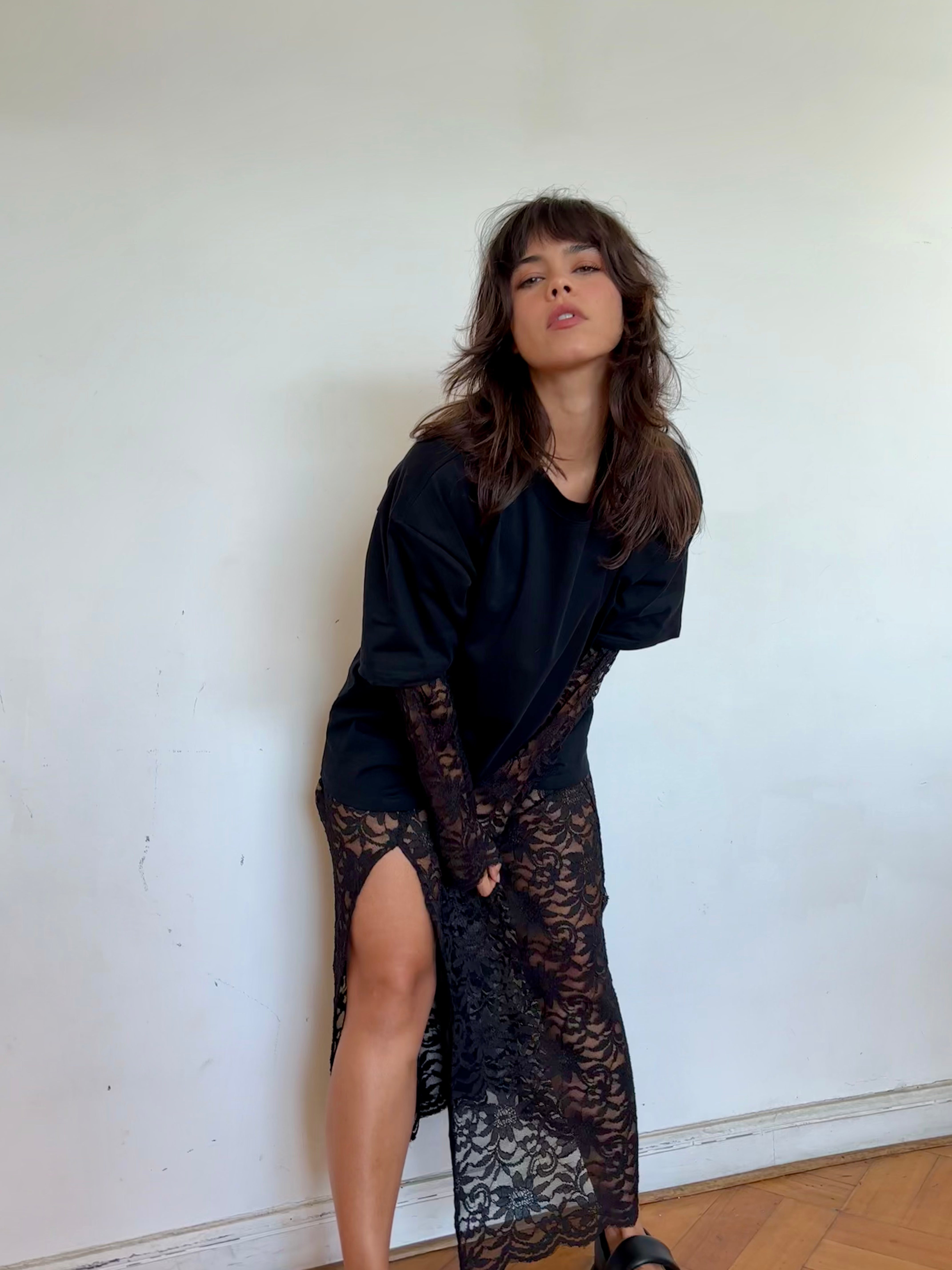 Vestido camiseta sobrepuesta