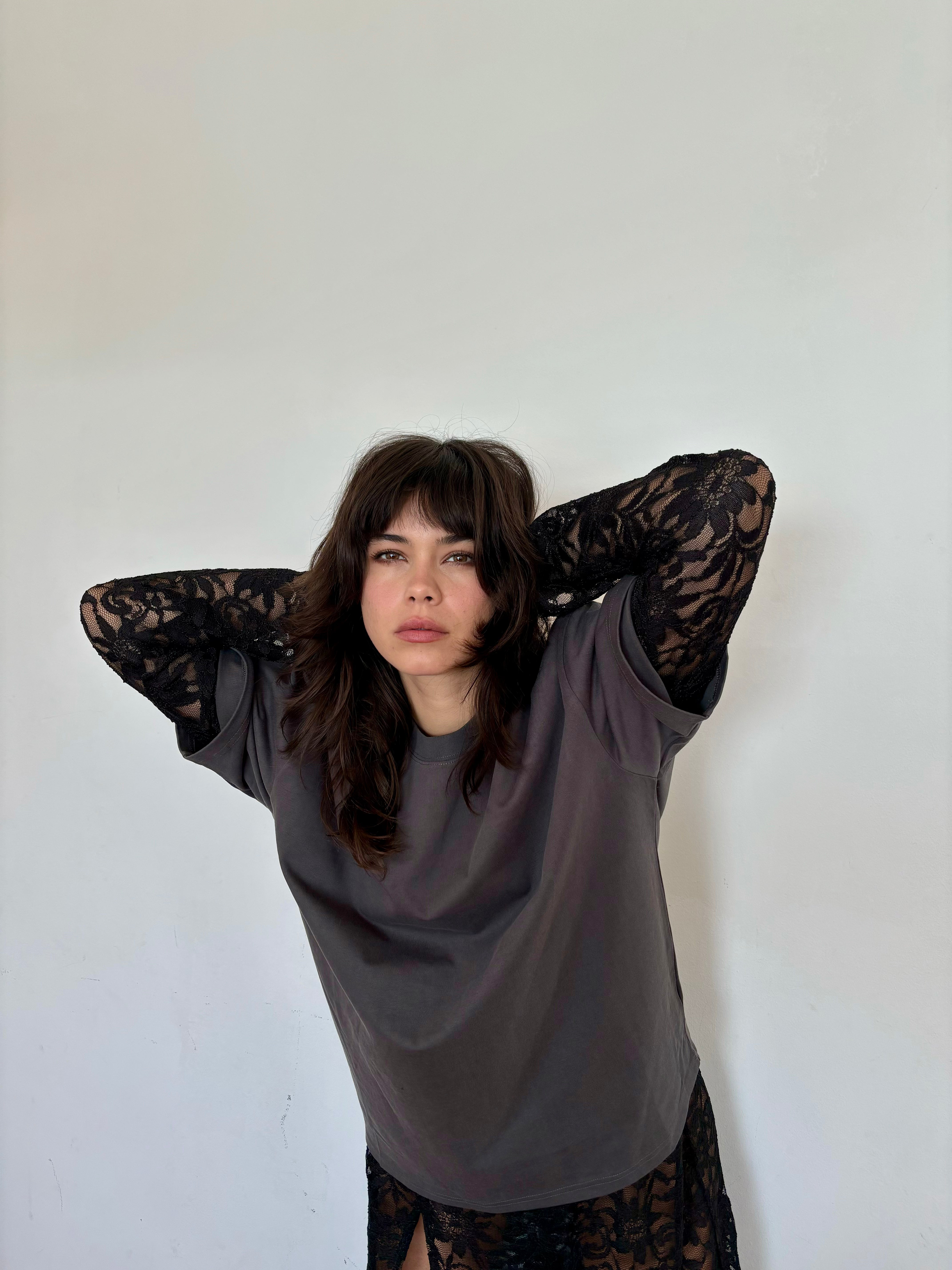 Vestido camiseta sobrepuesta