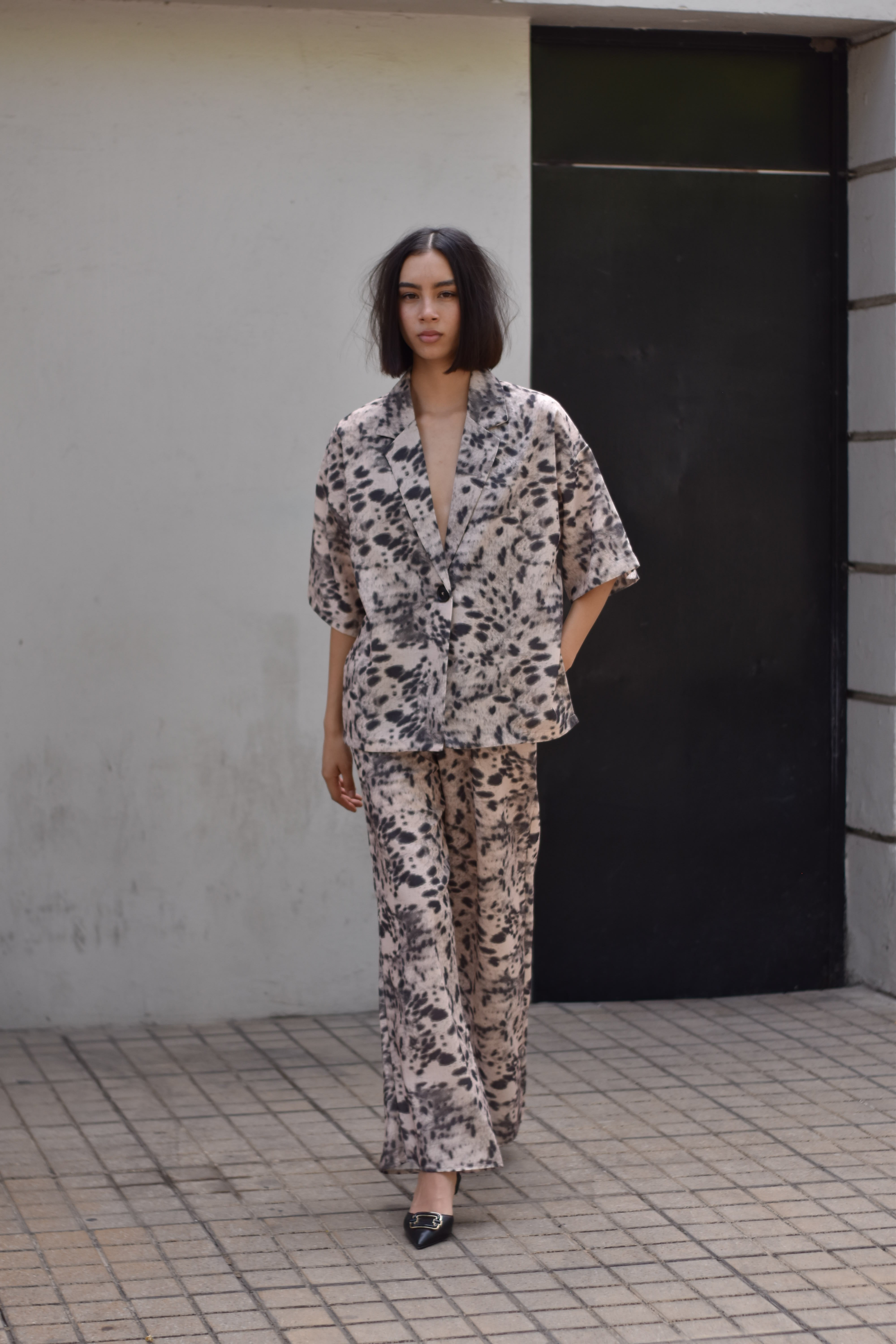 Camisa detalle solapa animal print