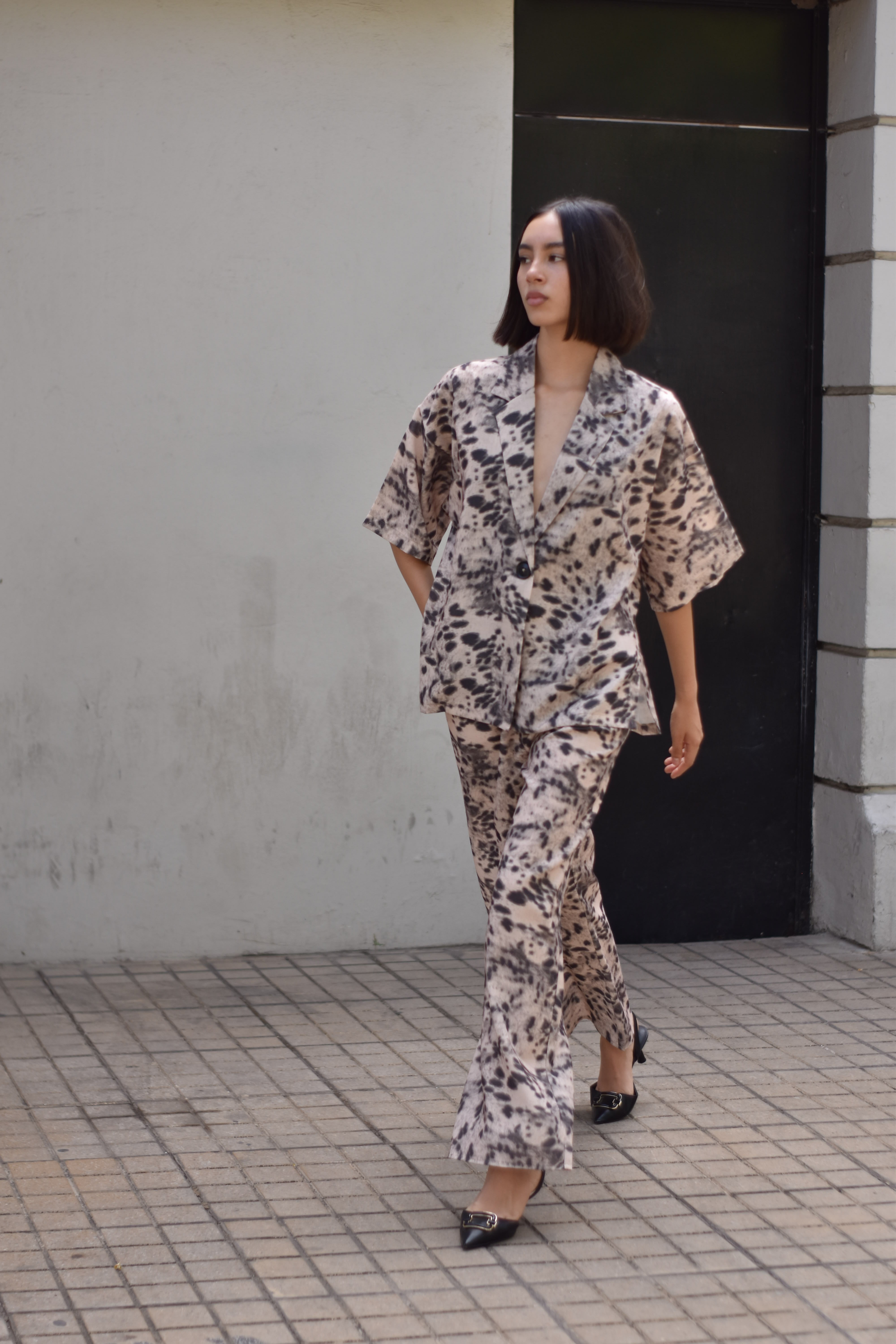 Pantalón recto animal print