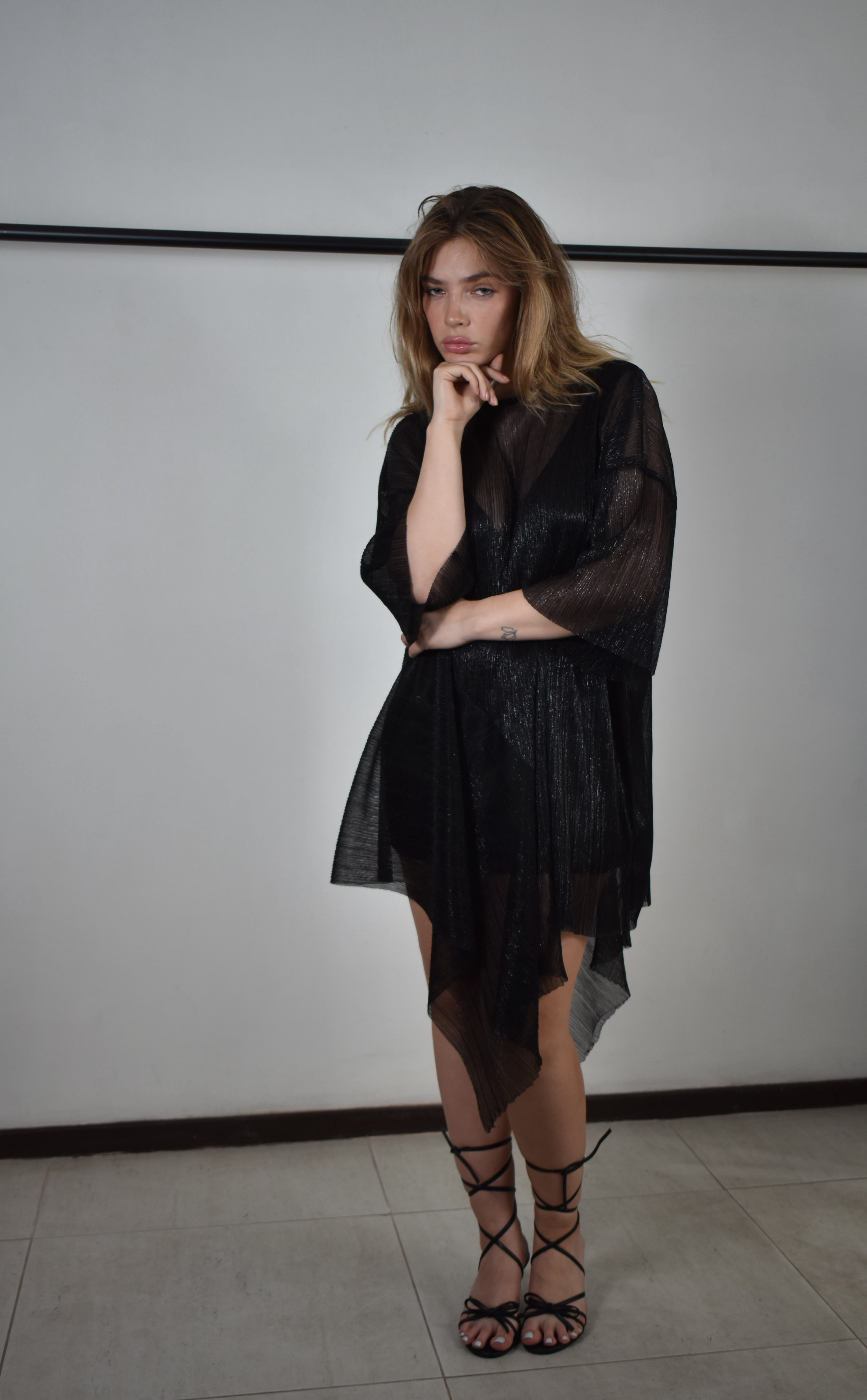 Vestido Bajo Asimetrico