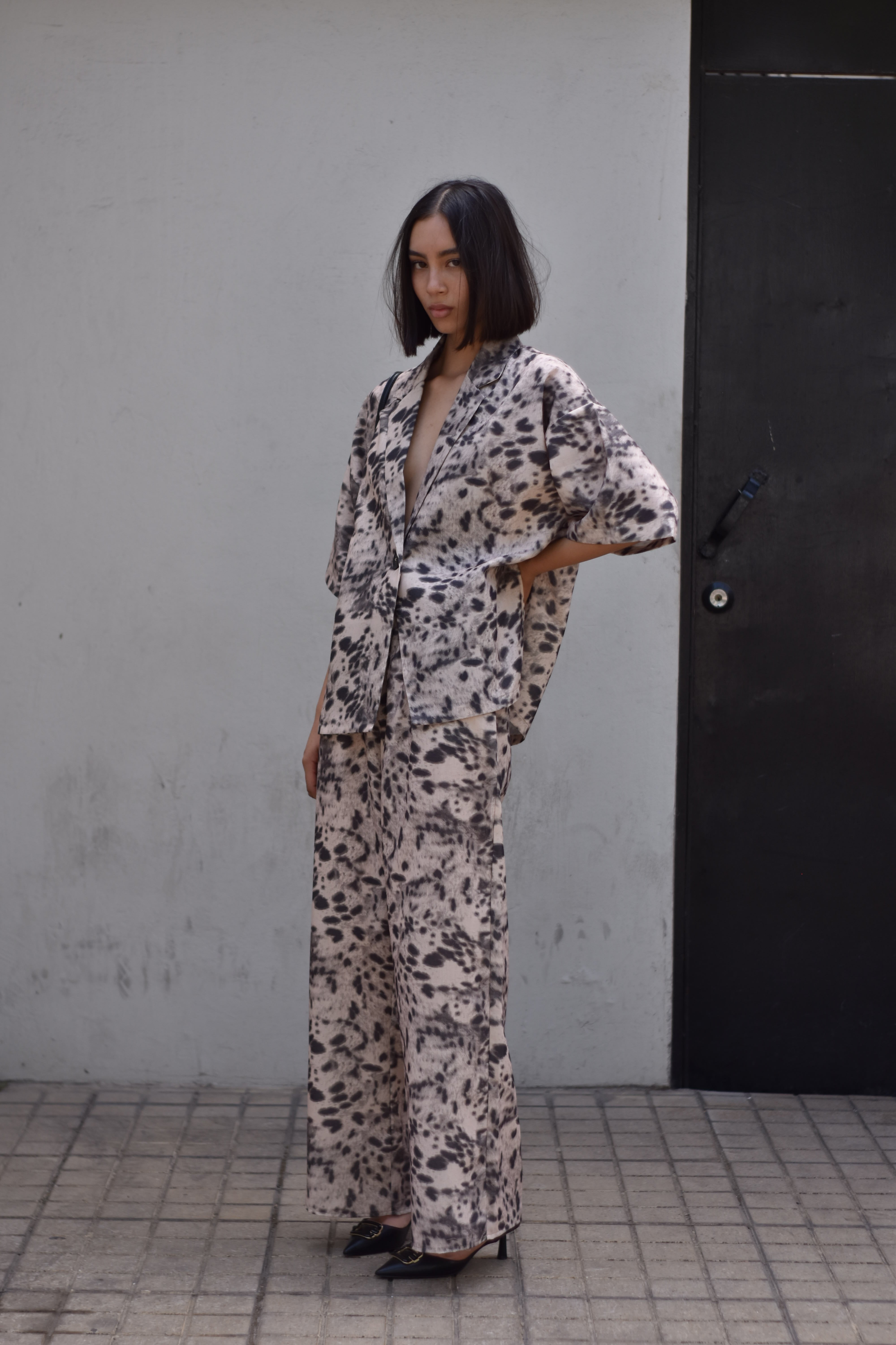 Pantalón recto animal print