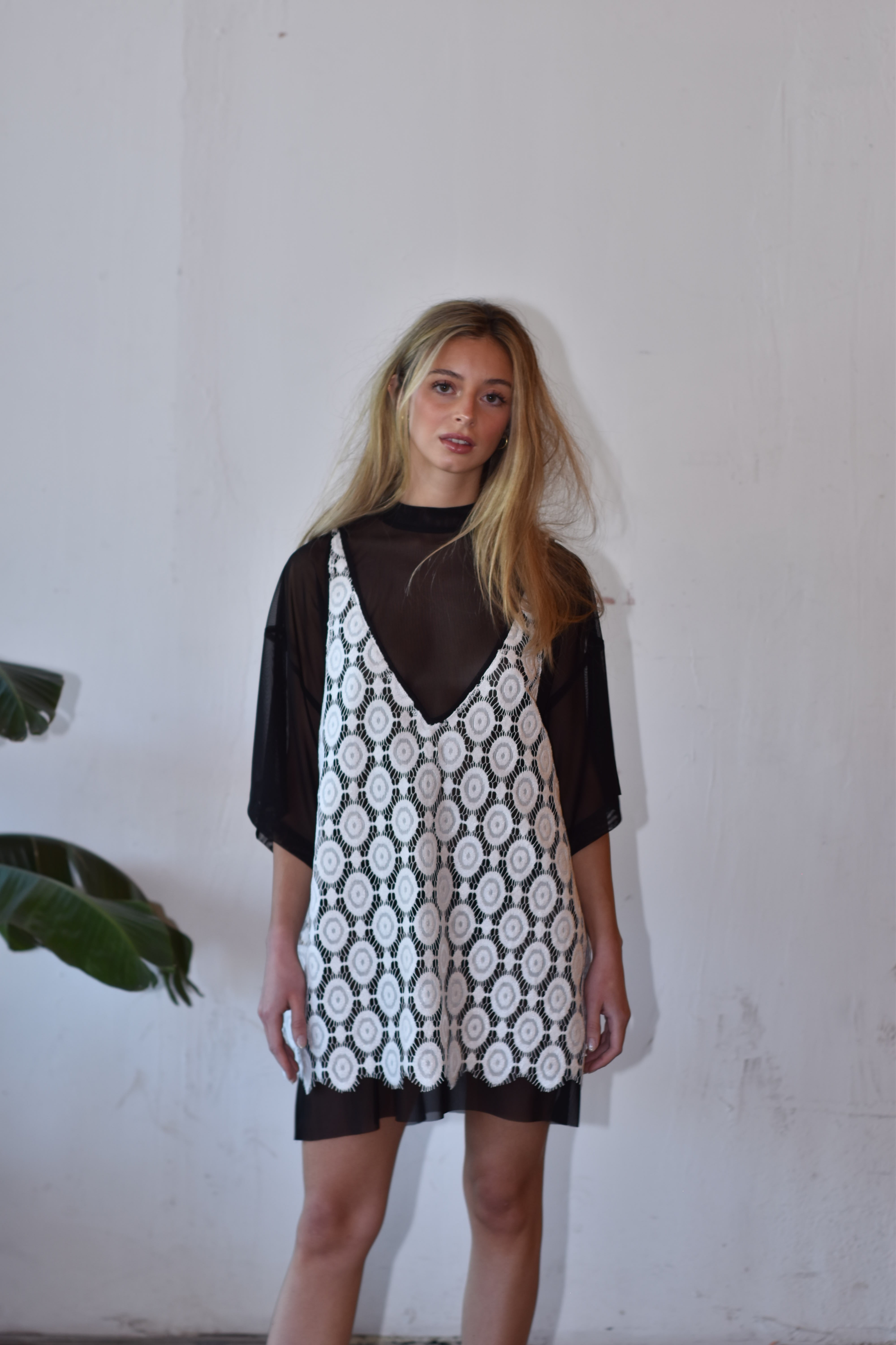 Vestido lencero sobrepuesto