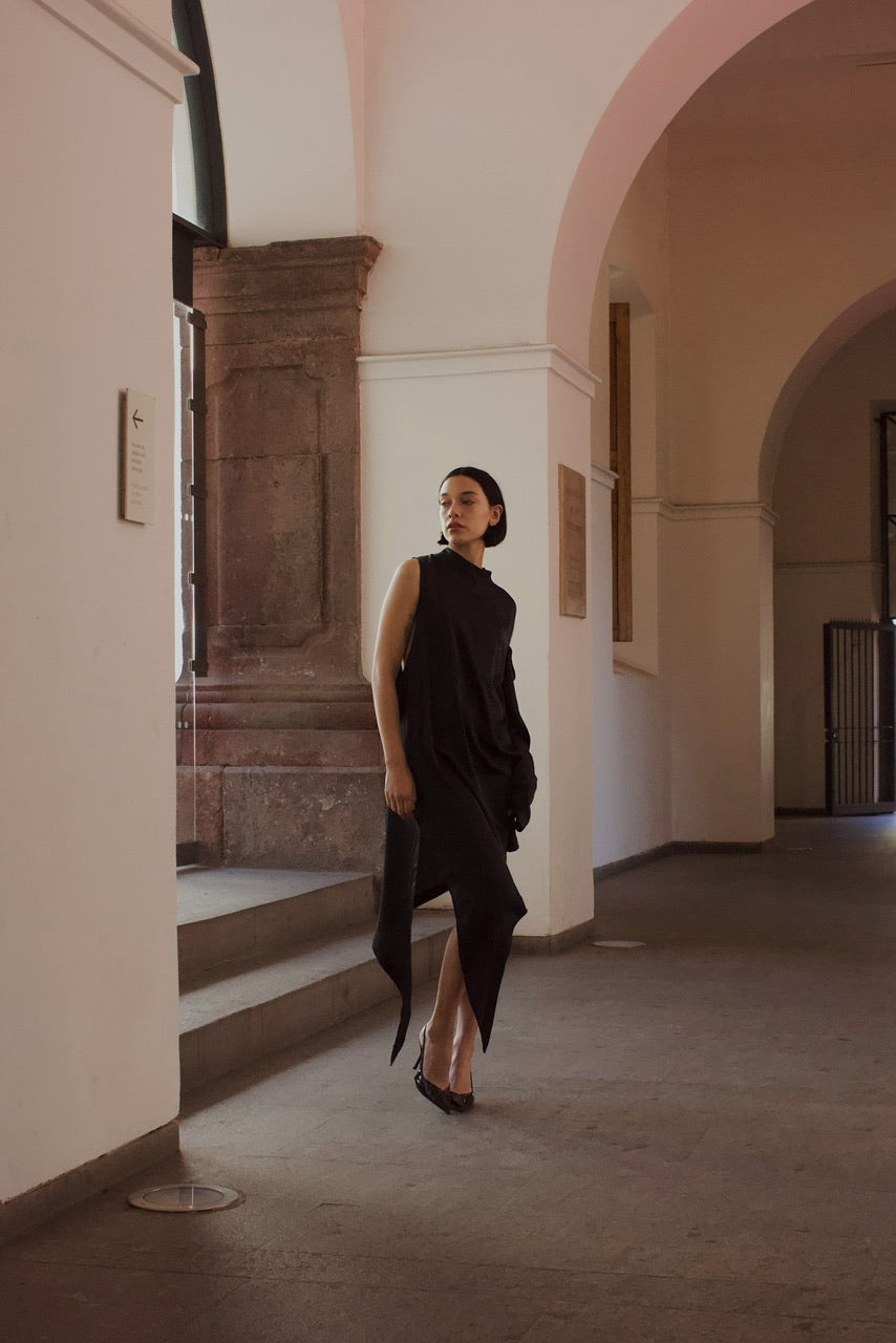 Vestido asimétrico satin