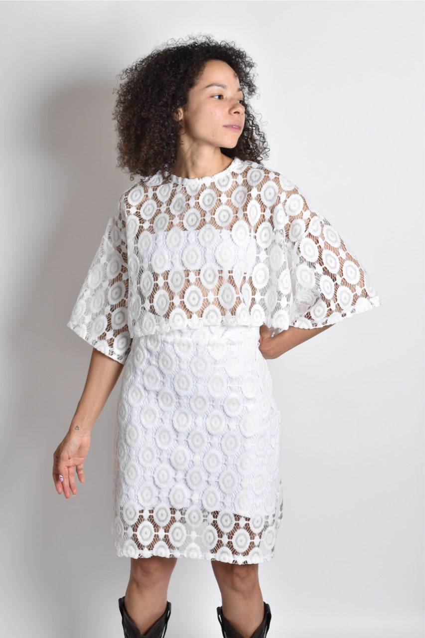 Camisa guipure crop